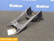 Кронштейн центральной накладки